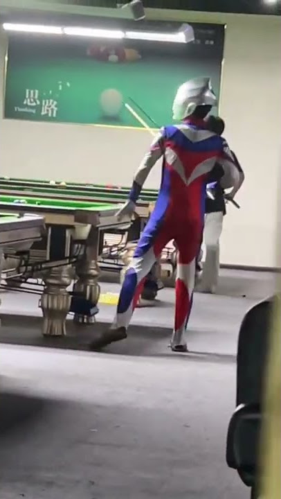 Parodi Ultraman Lucu - Ultraman Main Bilyard