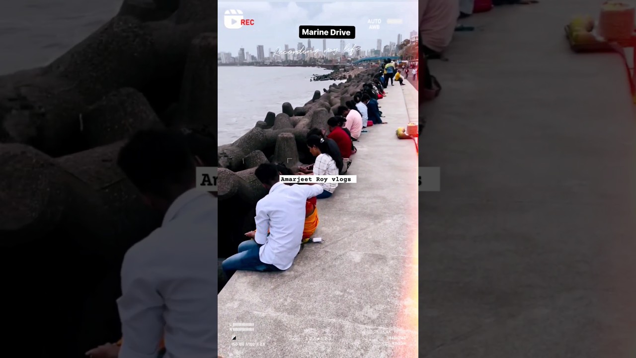 couple 👩‍❤️‍💋‍👨 Marine drive Mumbai 