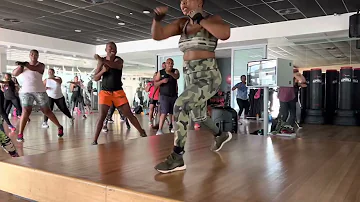 Cardio ❤️ kick box aerobics workout 🏋️‍♀️ with Lucy