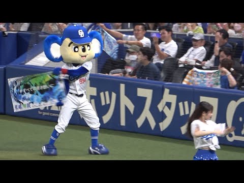 突然凄い風が来て振り向くとそこにはドアラがいるドッキリ！ (2023/07/05)