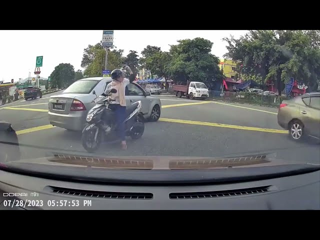 MALAYSIA IDIOT'S  DRIVERS COMPILATION #193 class=