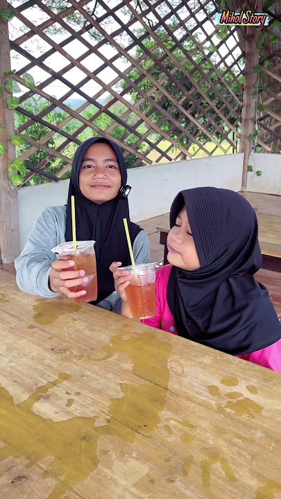 KARNA DI BERCANDAIN AZKA JADI GA MAU MINUM ES TEH MANIS😁😅🙏#trending #comedy #shorts #humor #funny