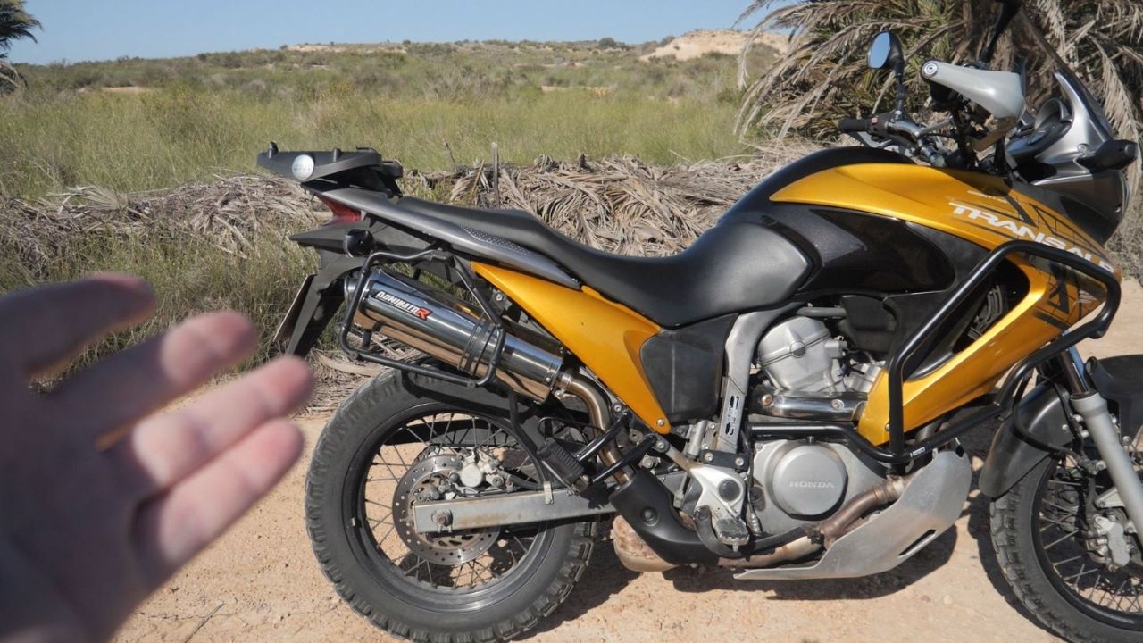 Aftermarket EXHAUST on the TRANSALP 700 - WEIGHT and SOUND