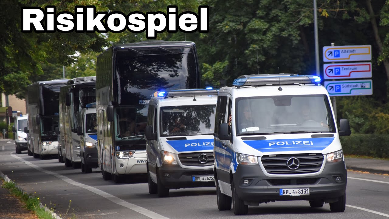 [DFB Risikospiel] Arminia Bielefeld Fanbus-Eskorte mit Polizei durch Koblenz