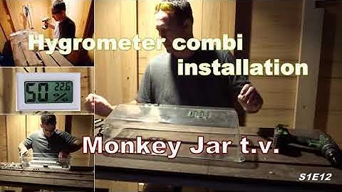 Small hygrometer installation into winter terraruim