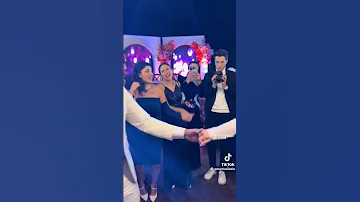 انتي مين واسمك ايه ماشية ليه 