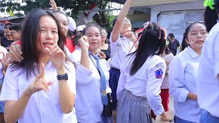 SUKA-SUKA JOGET DI PINGGIR JALAN//MEGANTARA