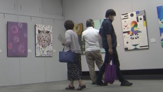 作者は3歳の子どもから90歳の大人まで　市民から募集した芸術作品の展示会が人気　来場者の投票で選ばれた作品はホームページで発表も　愛知・岡崎市