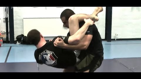 MMA Tip - How To Defend The Triangle Choke Slam!
