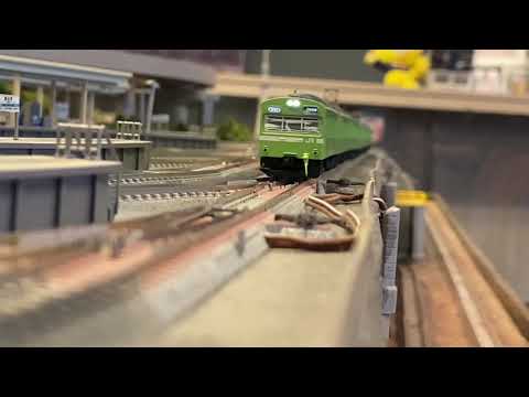 TOMIX 103系ウグイス色 大阪亀屋さん