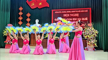 Múa "Những bông hoa trong vườn Bác" - St: Văn Dung - Bd: Chi hội Phụ nữ thôn Đinh