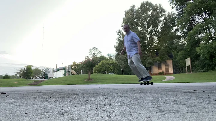 Landyachtz Dinghy Blunt  Cruising George Busbee Park