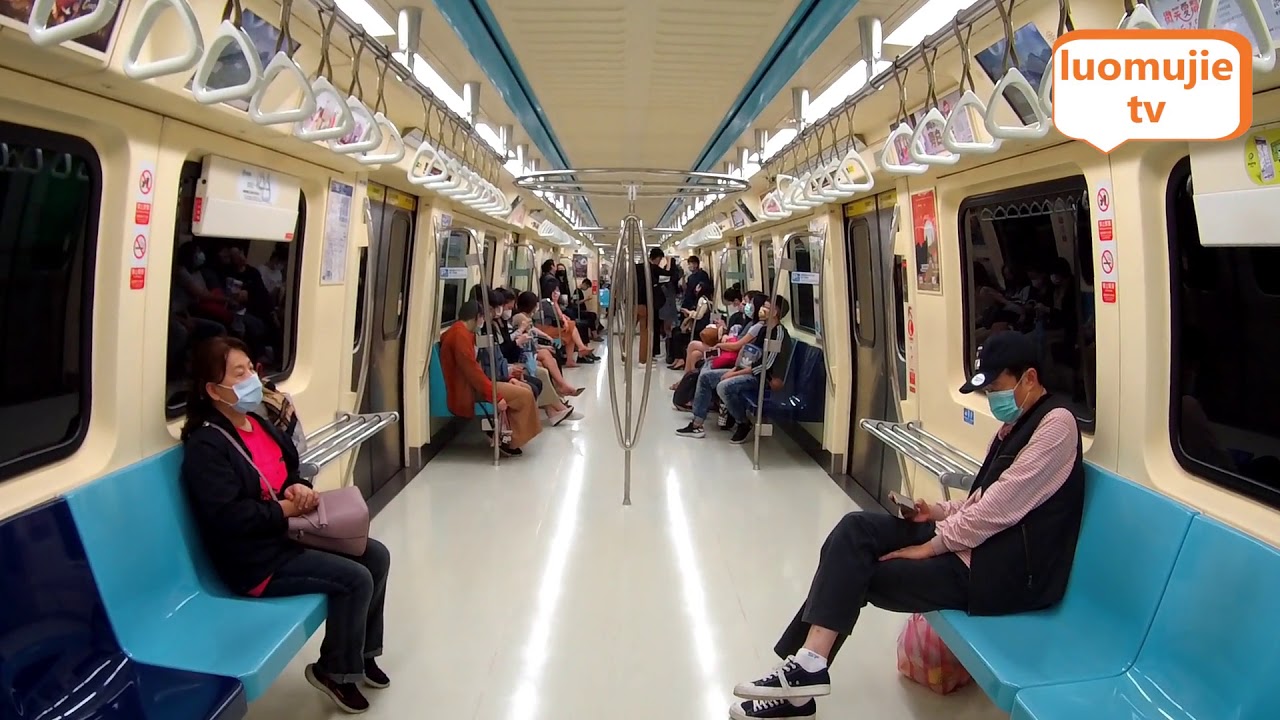 Taipei MRT Songshan Station (捷運松山站)  to MRT Ximen Station (捷運西門站) / Taipei MRT Green Line / Taiwan