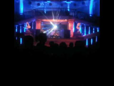 house music GOD is a girl with HQ SOUND 🎧🎧🎵🎶