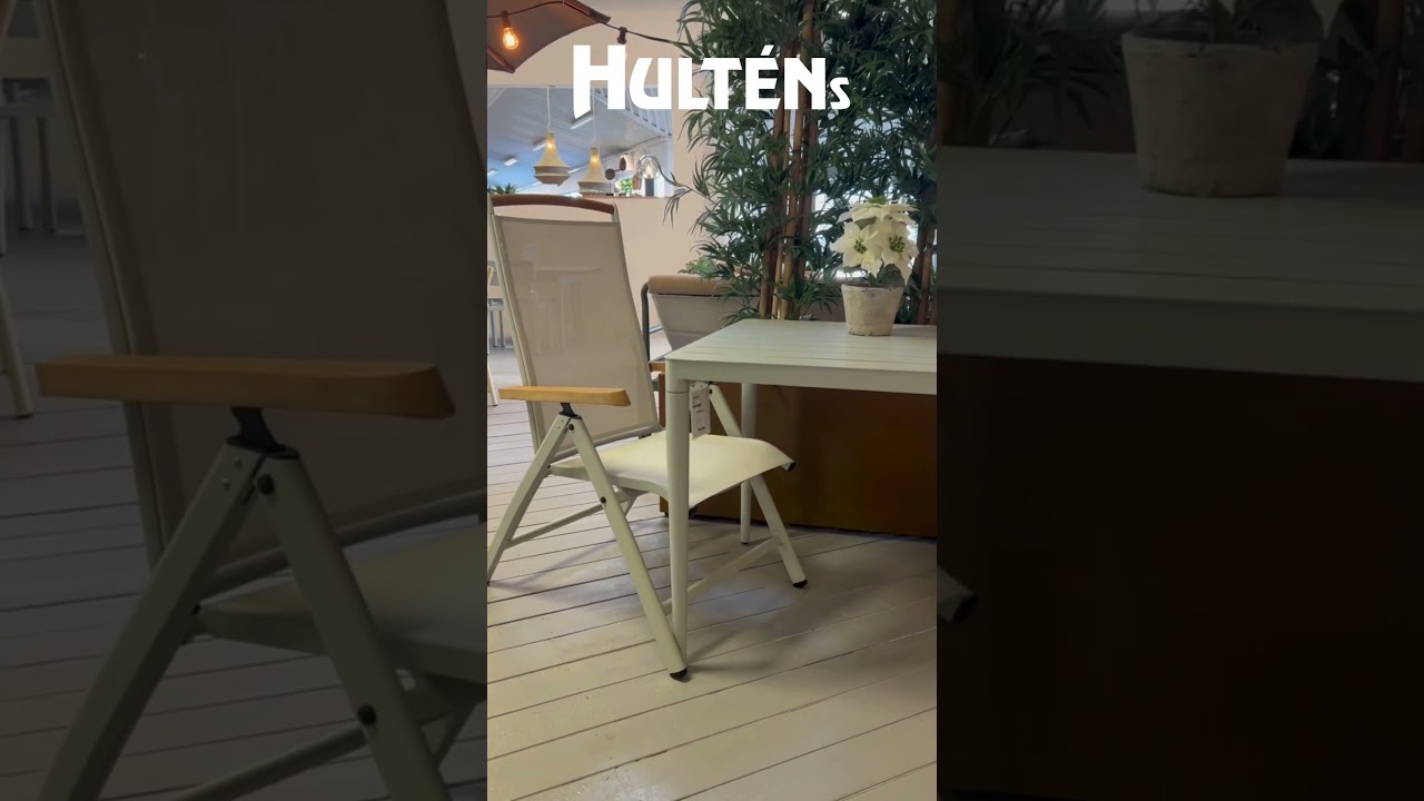 Butiken är fylld med nya utemöbler