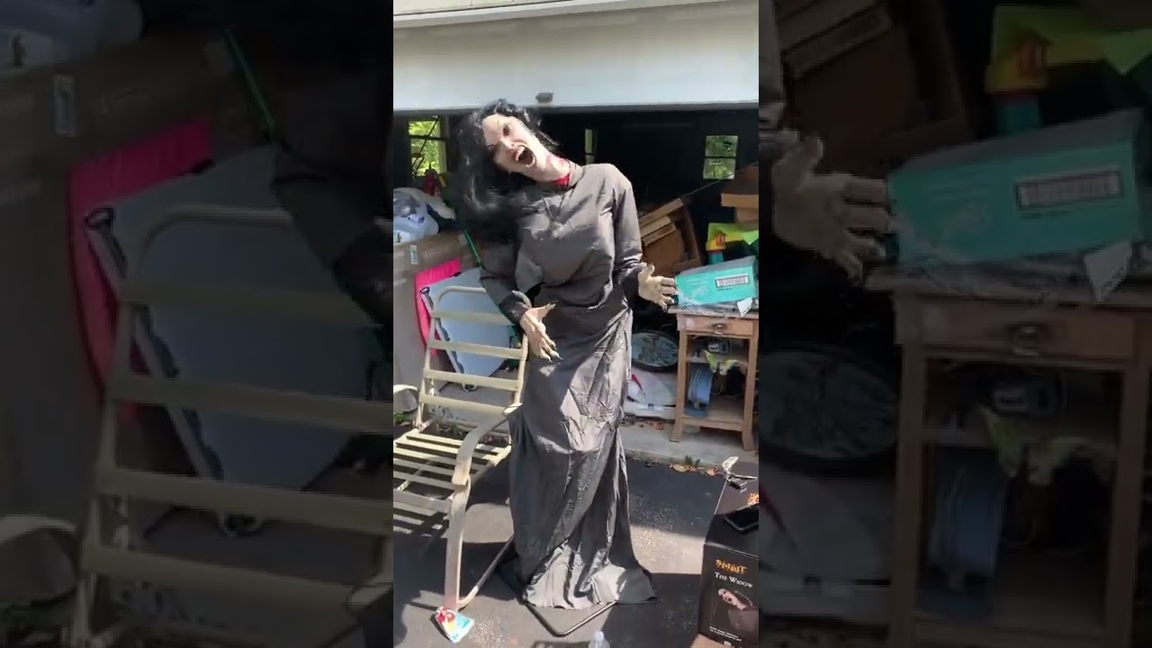 Spirit Halloween 2022 | The Widow Animatronic | DEMO