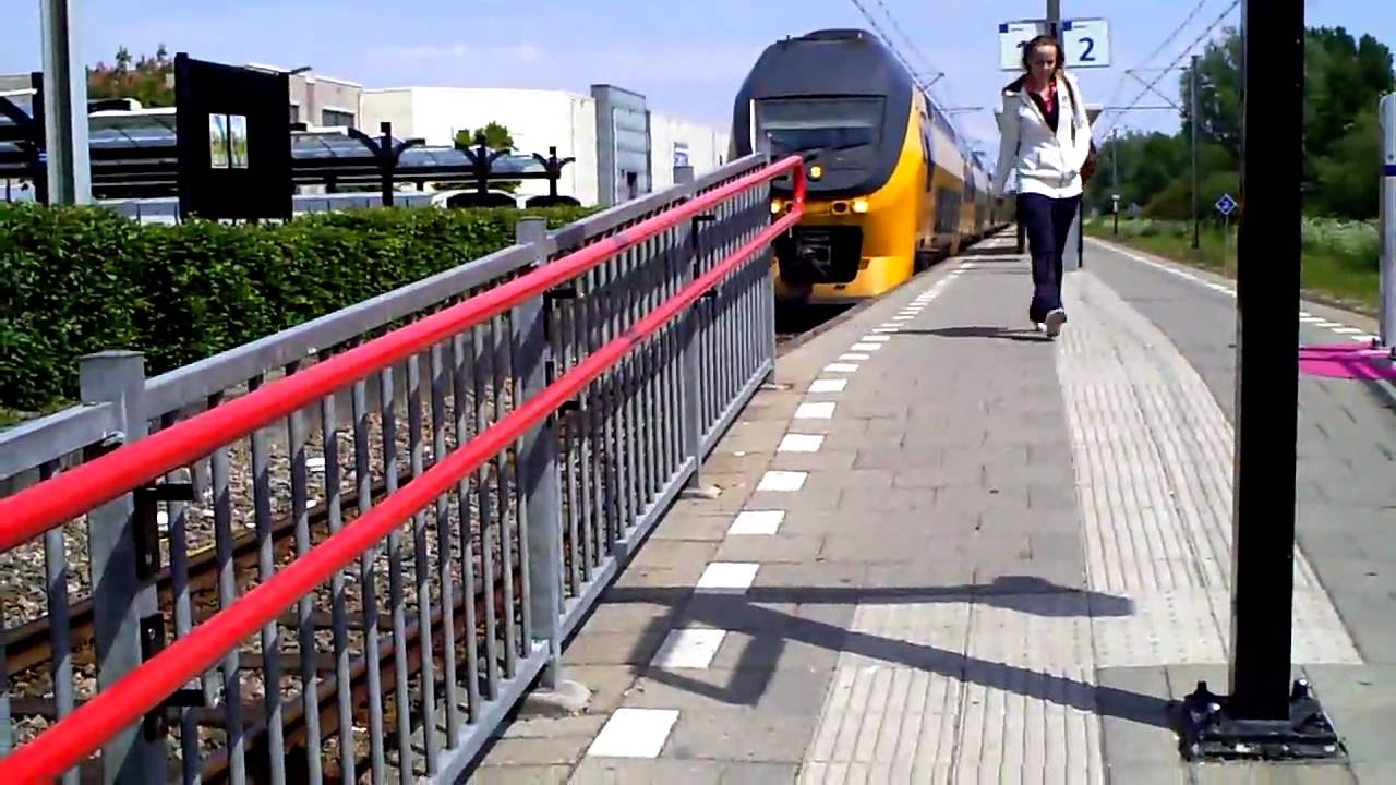 The 1st retake of the railroad crossing @ Railroad Station Bovenkarspel-Grootebroek