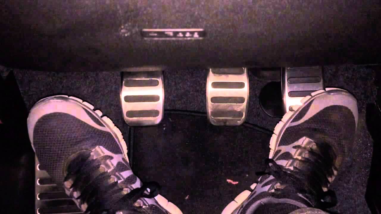 500 Abarth clutch pedal squeak YouTube