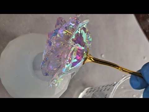 Faceted Resin