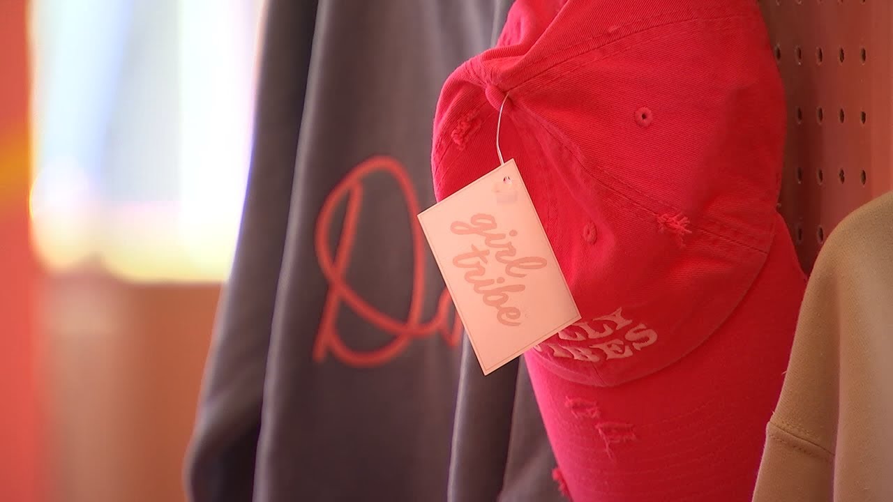 YOUR704 - GIRL SUPPLY