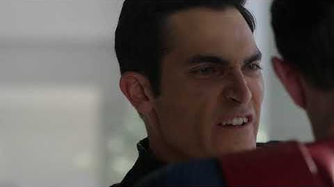 Superman VS Black Suit Superman