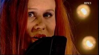 Video thumbnail of "Susanna and the Magical Orchestra - Hallelujah (live, 2006)"