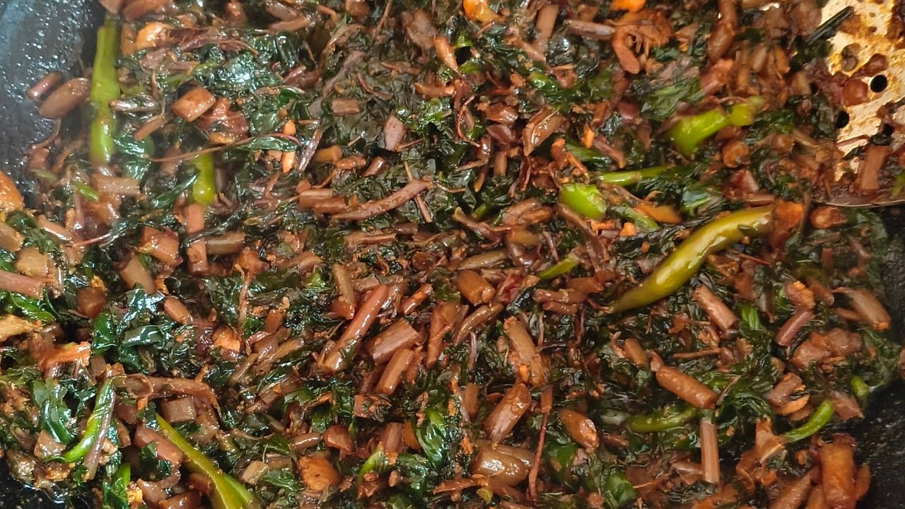 চিংড়ি মাছ দিয়ে লাল শাক পুঁইশাক রান্না