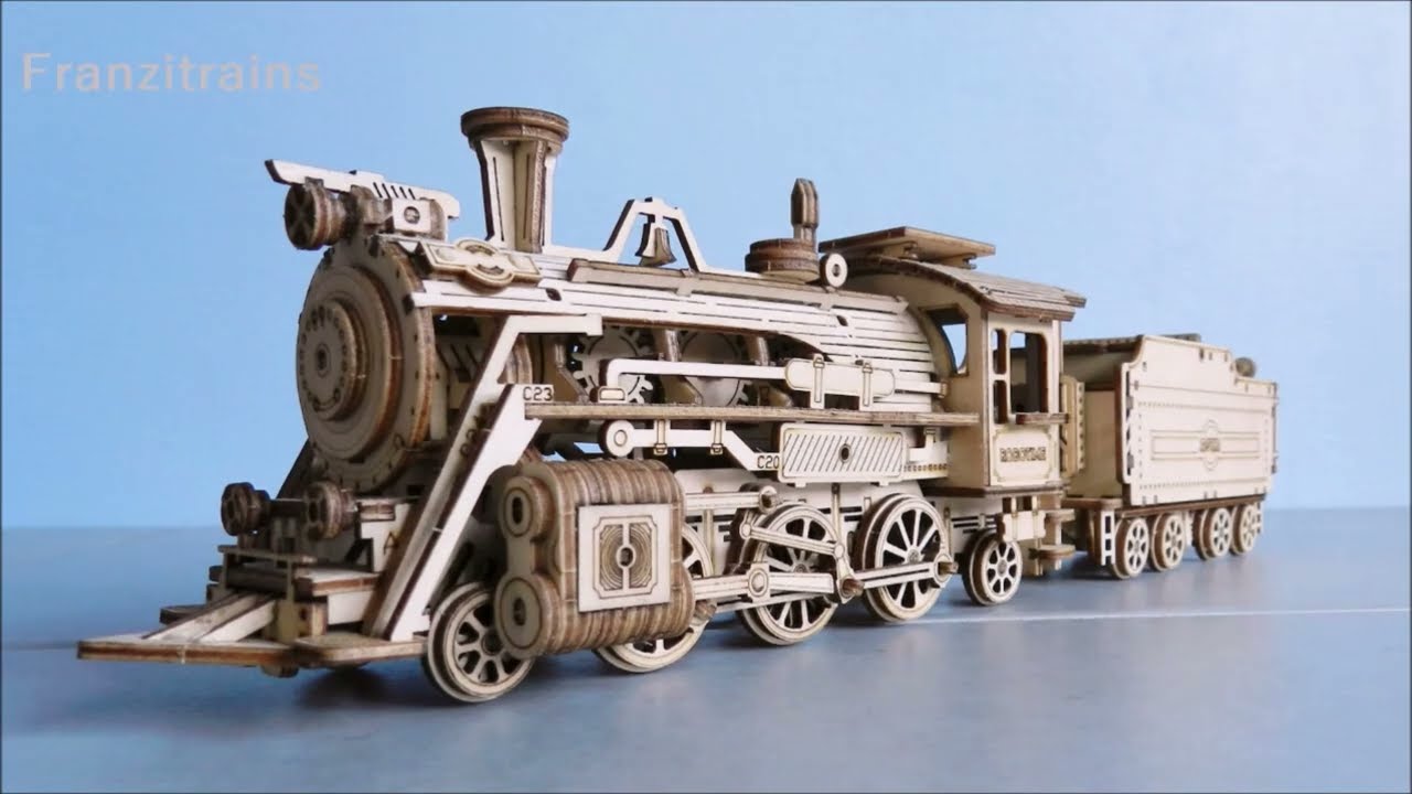 Maquette 3d en bois d'une locomotive - Robotime