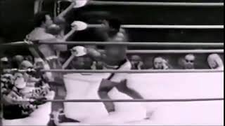 Muhammad Ali, 12 punch combination in 3.8 seconds vs Brian London twisting with each punch