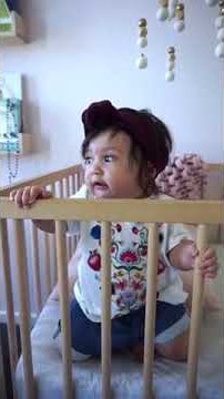 Adorable Baby Laughs Uncontrollably - 984840