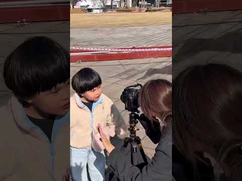 Rock Paper Scissors at Seoul Plaza! Who won? 서울광장에서 가위바위보 한판! 누가 이겼을까요? #Shorts