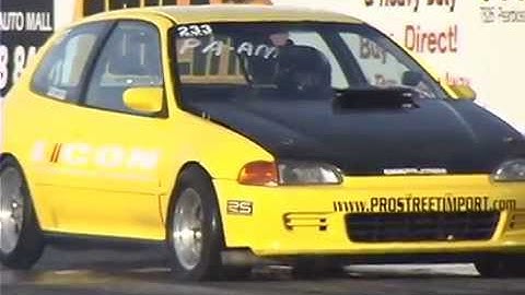 Honda Civic vs. VW Beetle, drag racing, IDRC Palmdale