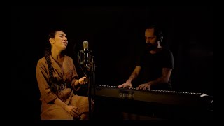 Selin Sümbültepe - Konuşsana Bir Tanem ( Canlı Akustik ) Resimi