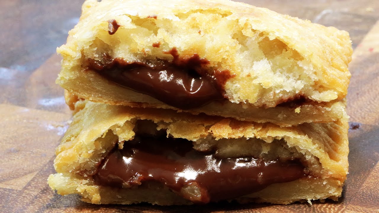FLAKEY DEEP FRIED CHOCOLATE PIE