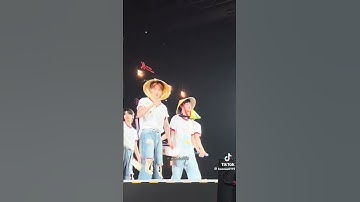 hai anh ấy nắm tay trước mặt tui #hanbin #bonbin #hyuk #tempest