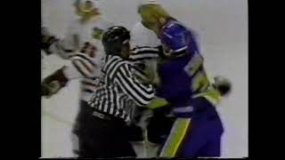 Kelly Chase punches Bryan Marchment (Newsclip) - Oct 26, 1993
