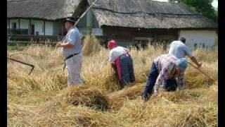 Video-Miniaturansicht von „Jászkunsági gyerek vagyok...(Magyar népdalok/ Hungarian folk songs)“