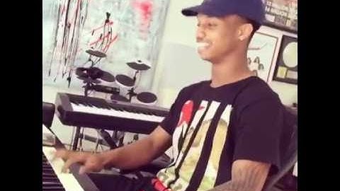 Talented Dude Makes Beat and Jumped In Pool [Full Beat]