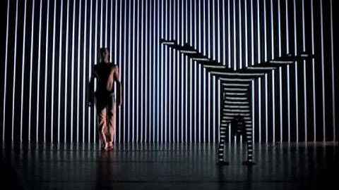 Apparition – Klaus Obermaier & Ars Electronica Futurelab (2004)