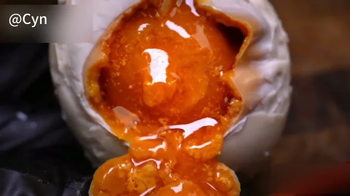 Salty duck egg seafood porridge