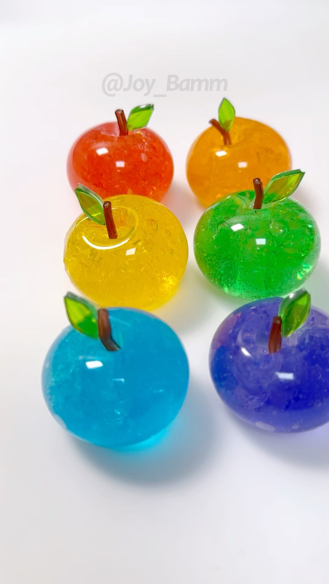 ??Rainbow Apple Squishy DIY with Nano Tape!