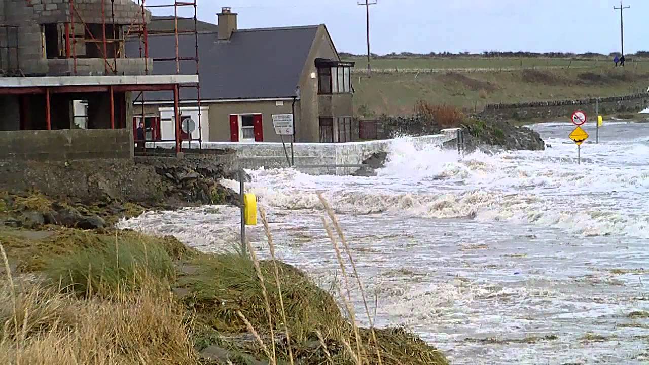 Clogherhead High Tide and Storm Surge 3/1/14 - YouTube
