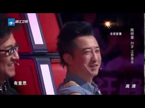 《中国好声音》20190111美女陈梓童演唱超级好听，哈林激动呛声杰伦那英！好听