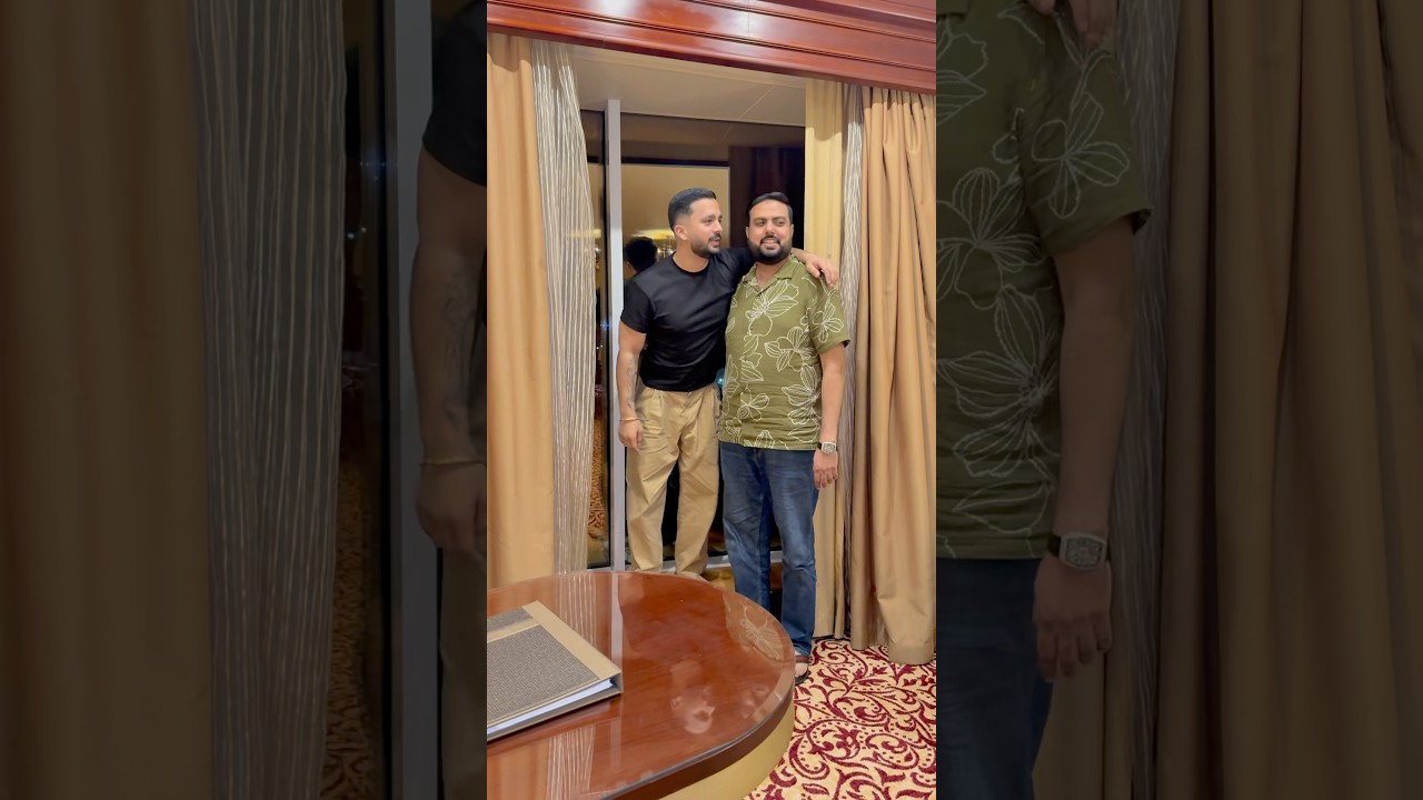 Rajab Butt 😂 And -(kala)- 🌛 Funny 😆 @rajabbutt94 