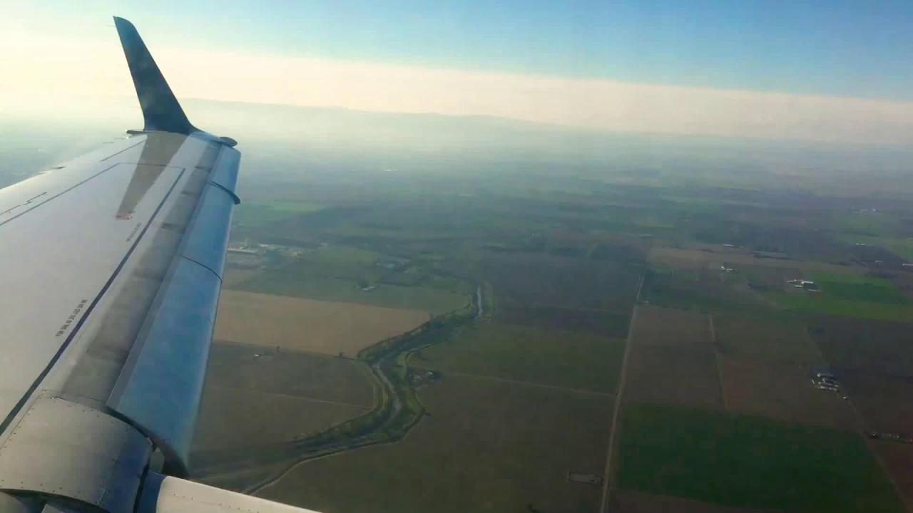 Delta Connection Embraer 175 Landing Comfort+ SMF Sacramento - LAX 1-12 ...