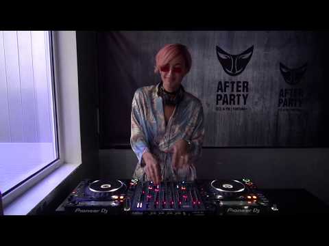 After 103.5 Fm - Anna Sué