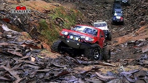RC Trucks Axial SCX10 Dingo Honcho Land Rover RC 4x4 trucks adventures mudding at Bangkit Road Trail