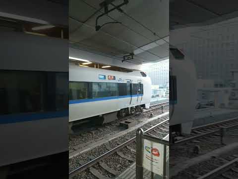 【ダイヤ改正で誕生】特急サンダーバード 敦賀ゆき (1号) 大阪駅発車 #ダイヤ改正 #jr西日本 #サンダーバード #特急 #北陸新幹線 #shorts