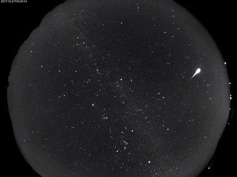 Video: Meteorna Voda Orionid Bo Ta Mesec Tekla Po Nebu