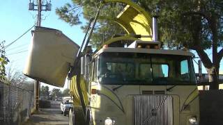 Pak-Mor HLR Commercial Side Loader!